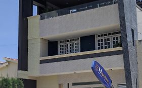 Pousada Universitária Em Hotel
